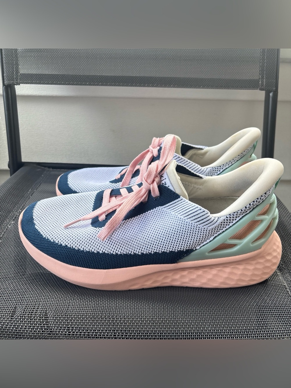 Kizik Athens Handsfree Slip On Sneakers Women's Size 9.5 Orthopedic Shoes